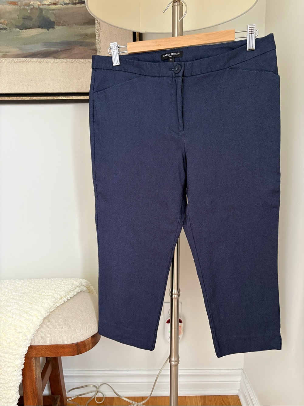 Navy Cropped Stretch Capris Pants